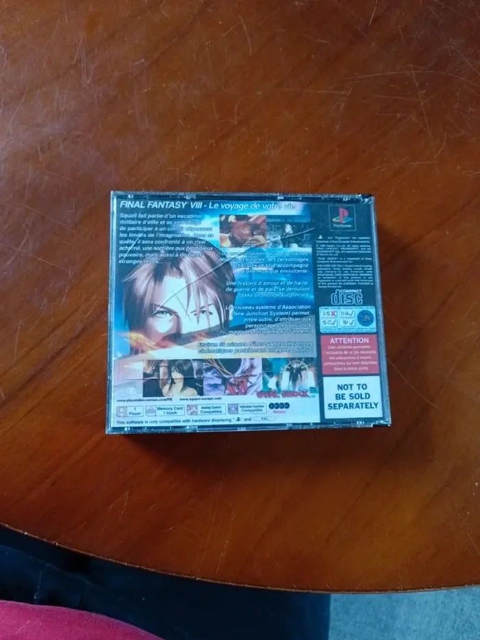 Jeux PS1 : final fantasy VIII - photo numéro 2
