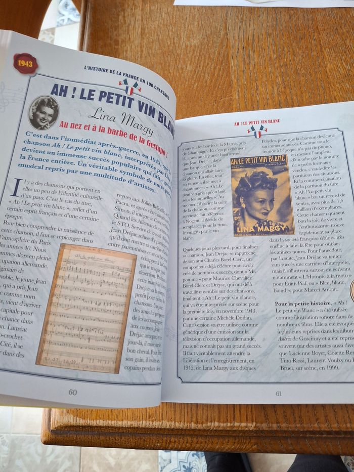 Livre l'Histoire  de la France en 100 chansons - photo numéro 3