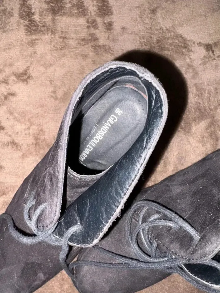 Bottines à talons à lacets femme taille 36 noires en très bon état - photo numéro 4