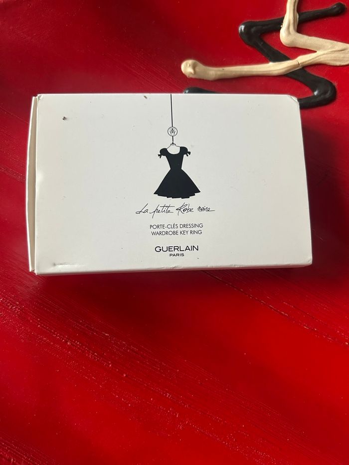 Porte clé Guerlain - photo numéro 2