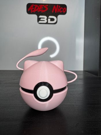 Pokeball Mew