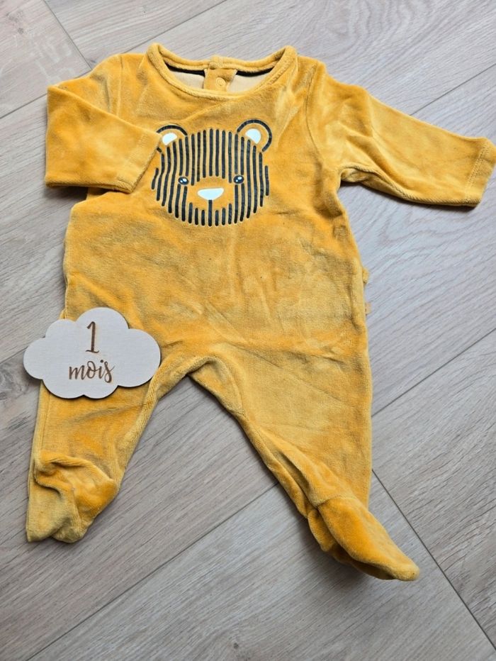 Lot vêtements 1 mois - photo numéro 3