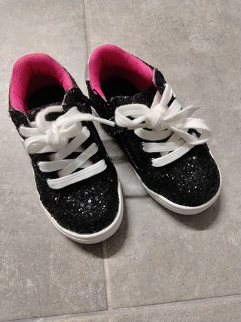 Baskets fille neuves 