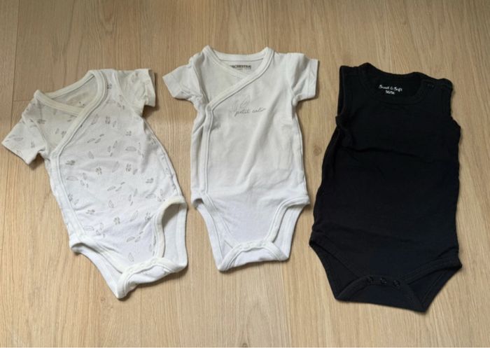 Lot de 31 vêtements 1 mois - photo numéro 8