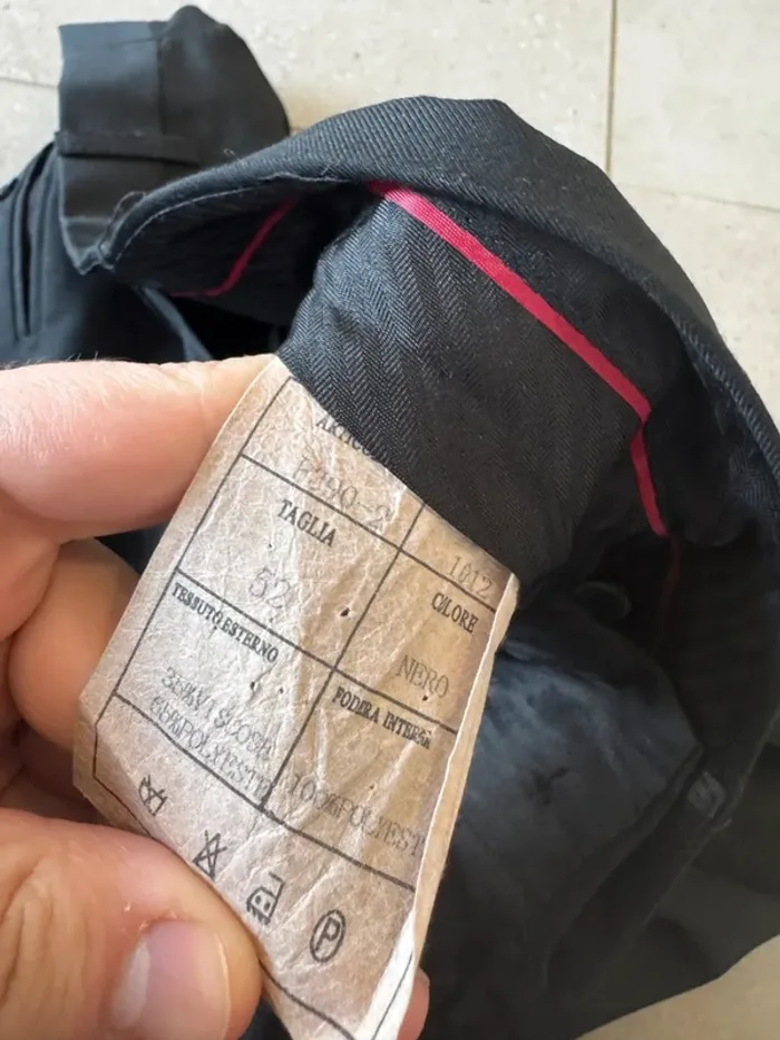 Pantalon noir taille 52 IT, très bon état , 46x98cm - photo numéro 3