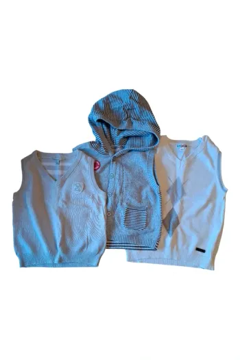 Lot 3 gilets sans manche 18 mois