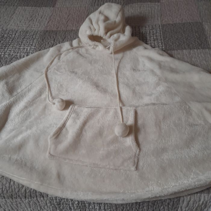 Pull châle taille 42/44 crème