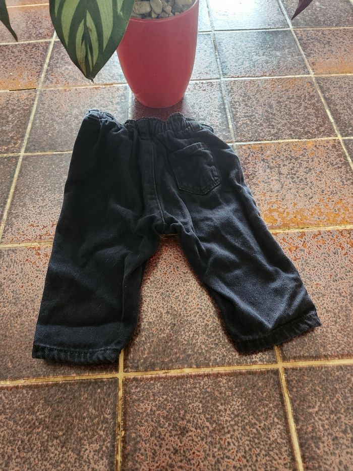 Jean noir - photo numéro 2