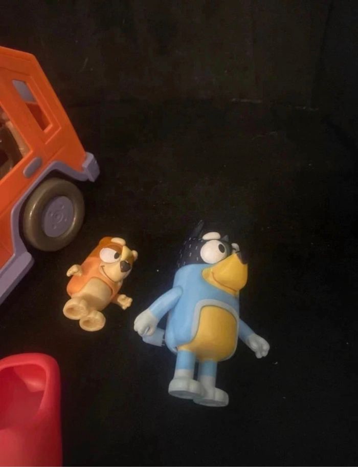 Lot voiture bluey - photo numéro 2