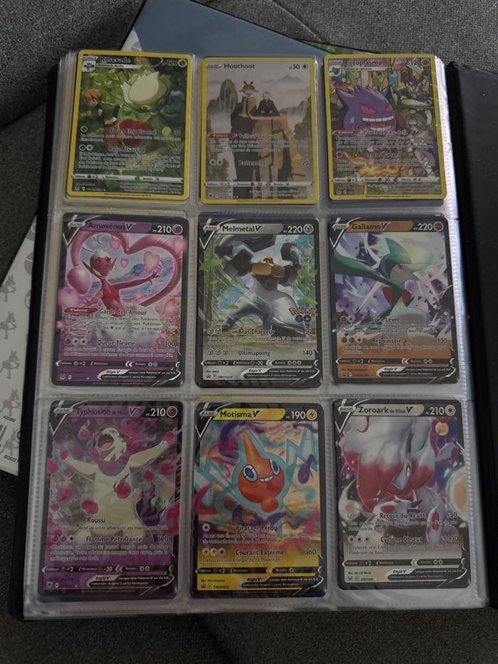 Lot classeurs Pokémon - photo numéro 2