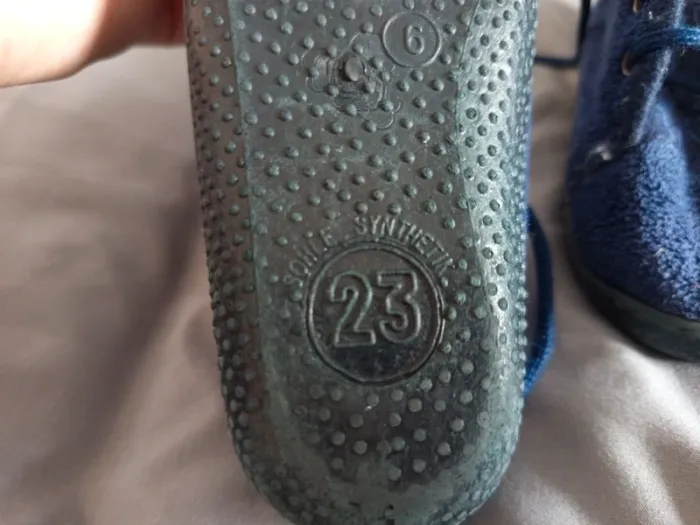 Chaussons 23 - photo numéro 2