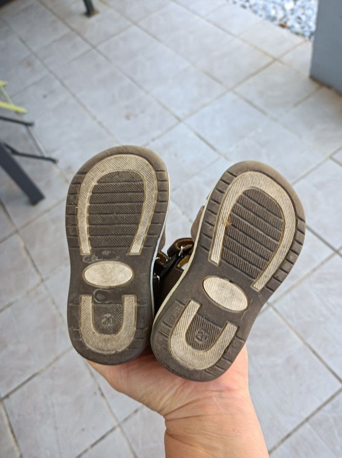 Sandales Gémo baby pointure 20 - photo numéro 3