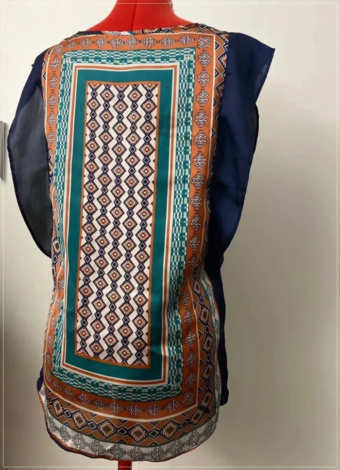 Blouse imprimée foulard marine et vert  Camaieu - photo numéro 4