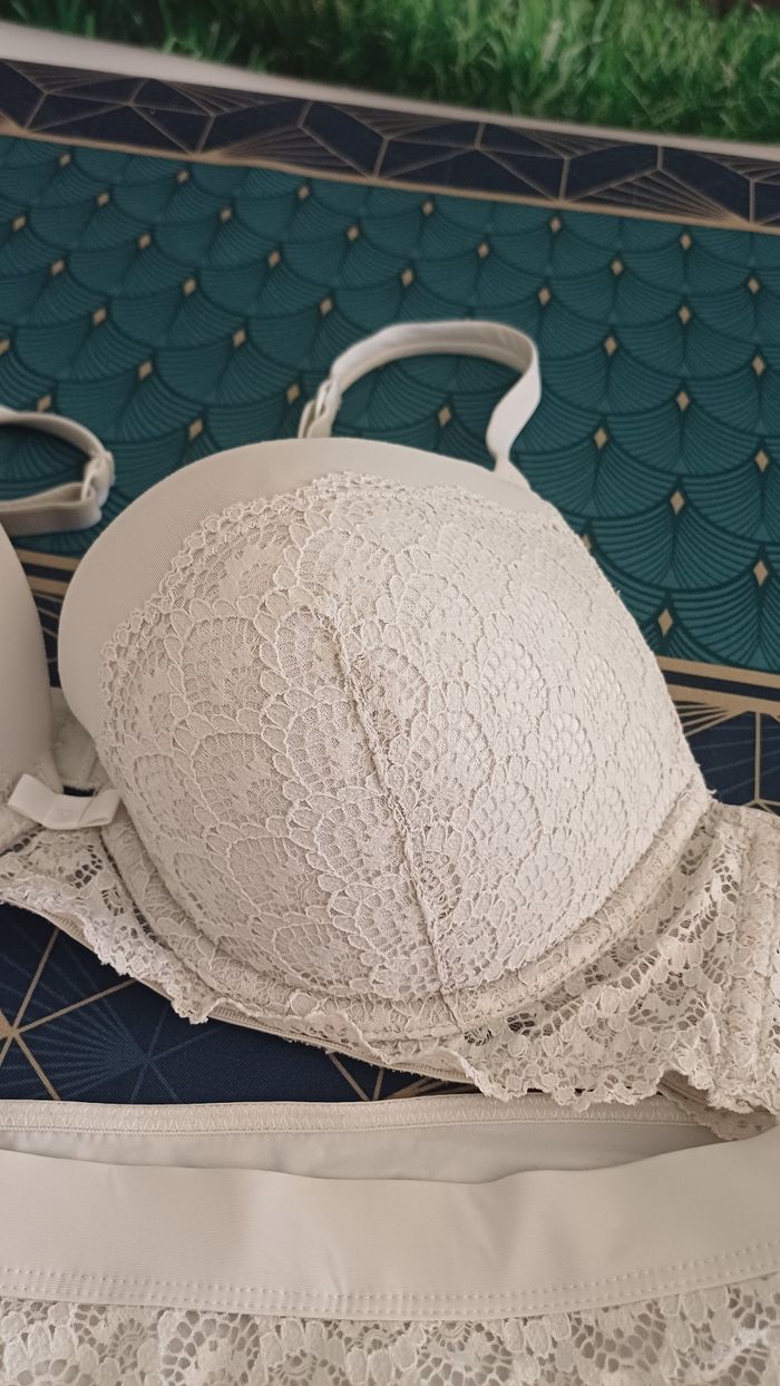 Ensemble soutien gorge  culotte - photo numéro 7