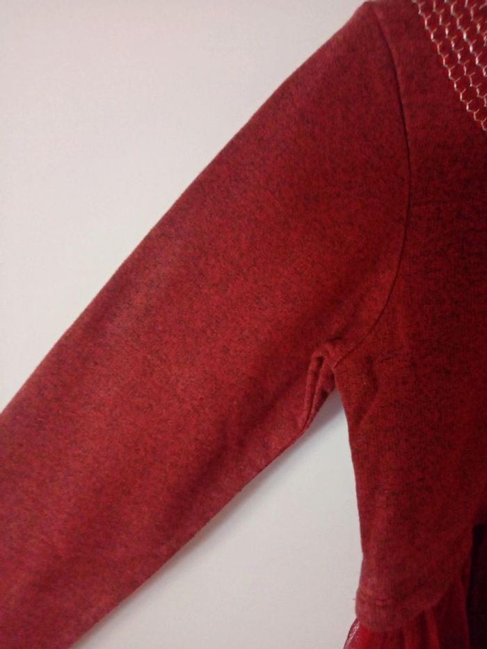 Jolie robe bordeaux . 8 ans - photo numéro 6