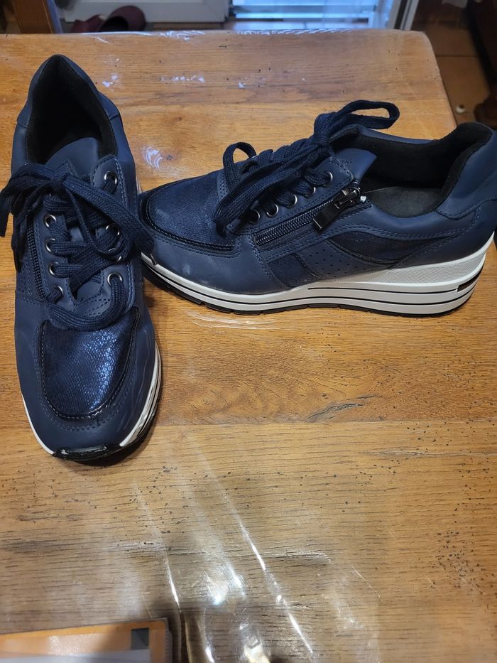 Baskets femme pointure 39 - photo numéro 2