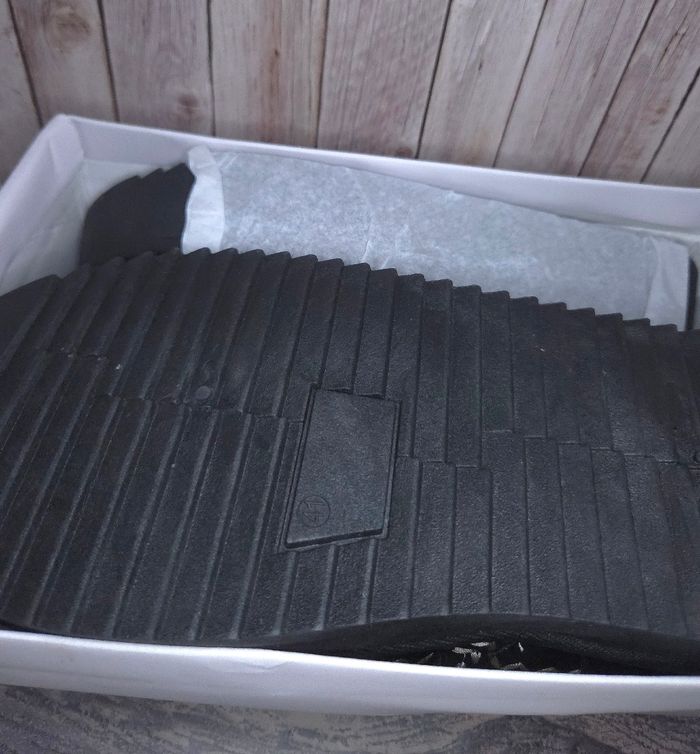 Boots d'hiver noires bottines basses tendances - Taille 41 - Neuves - photo numéro 2