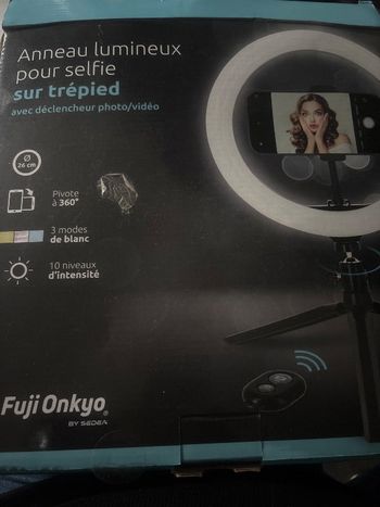 lampe pour mettre le téléphone