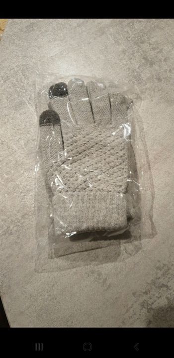 Gants femme neufs TU