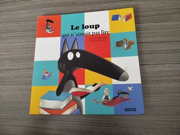 Le Loup qui n'aimait pas lire