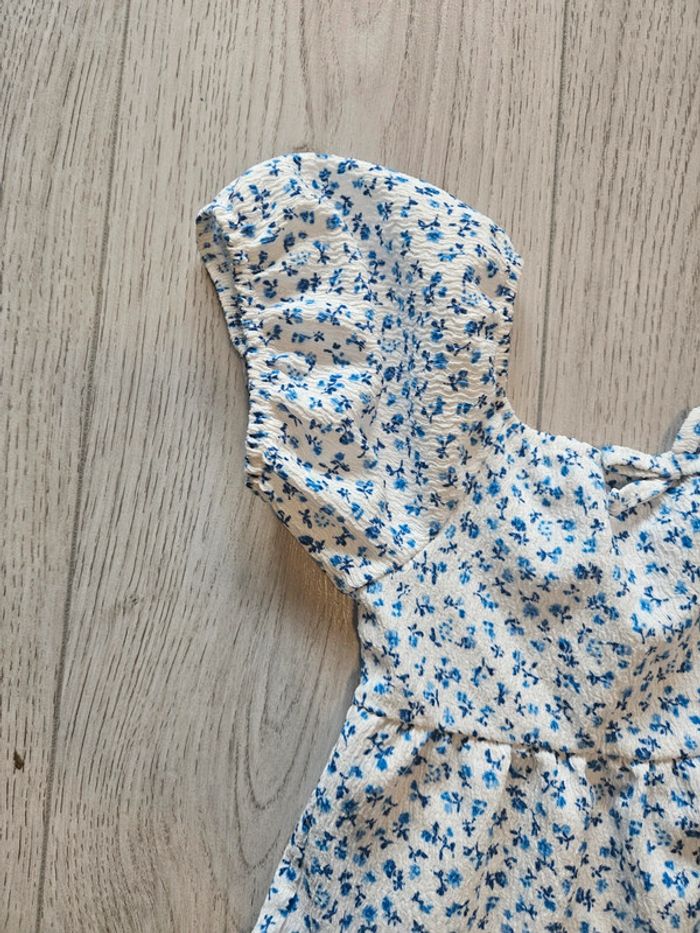 Robe fleurs primark 4/5 ans - photo numéro 2