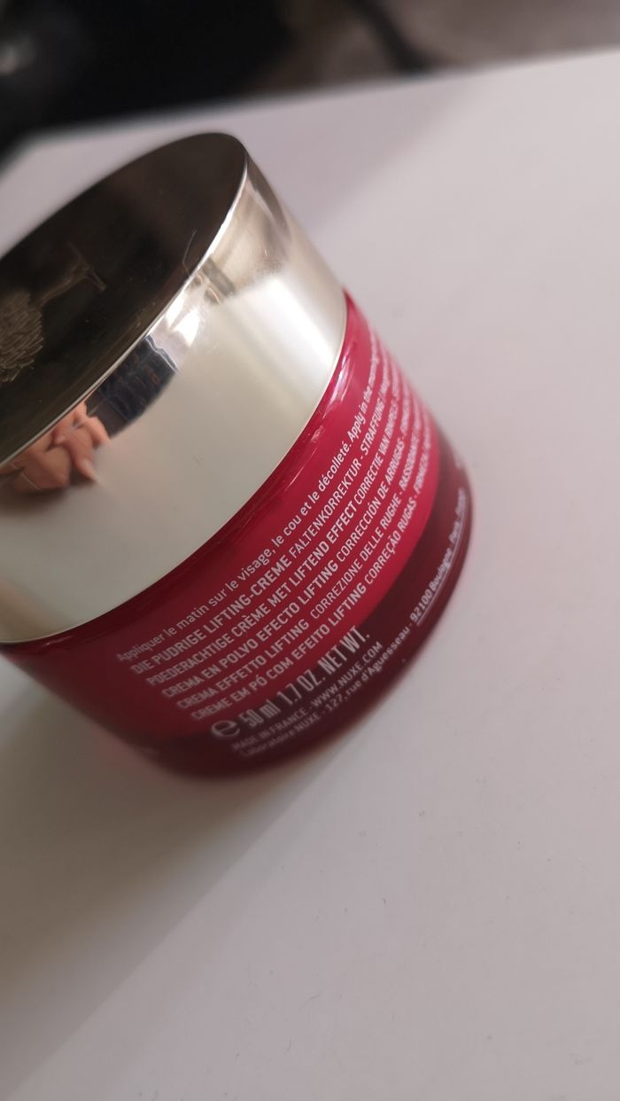 Crème poudrée effet liftant Merveillance Lift Nuxe - photo numéro 2