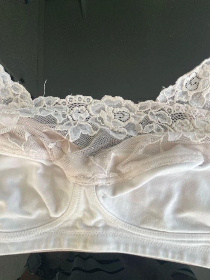 Soutien-gorge de la marque Damart, en taille 90 C - photo numéro 2