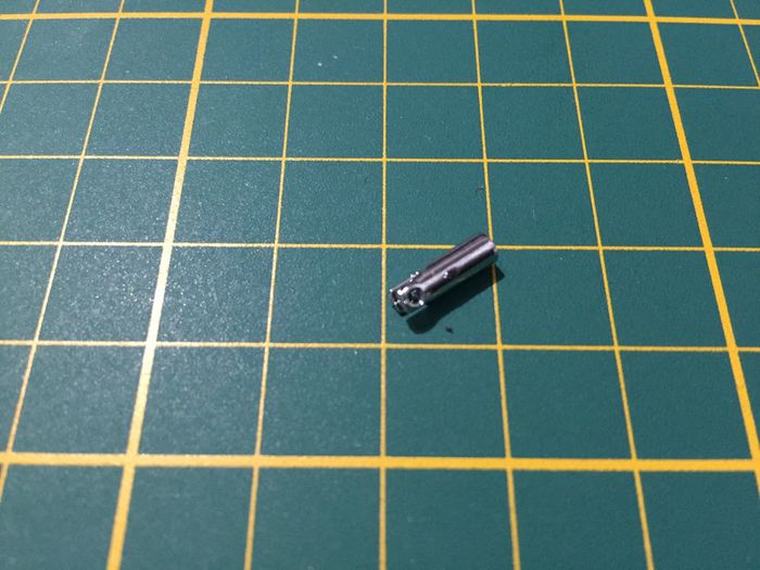 Pêne du capot du moteur 99C N°99 Renault R8 Gordini 1/8 1/8ème Eaglemoss collections #A67