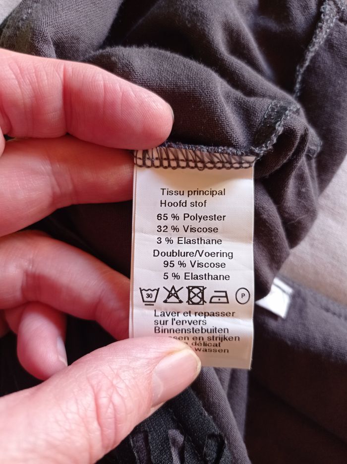 🌸Jupe originale, Armand Thiery, taille 42 - photo numéro 3