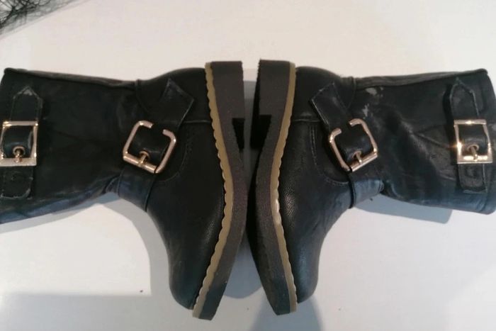 Bottes T 24 abîmé 👧🏻 - photo numéro 11