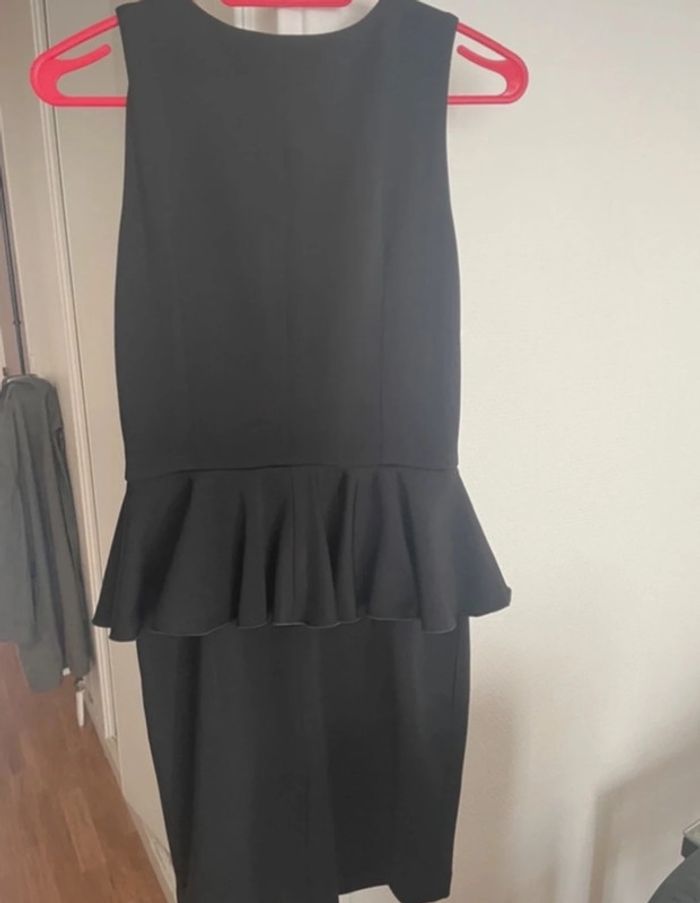 Robe avec volant style année 80 - photo numéro 2