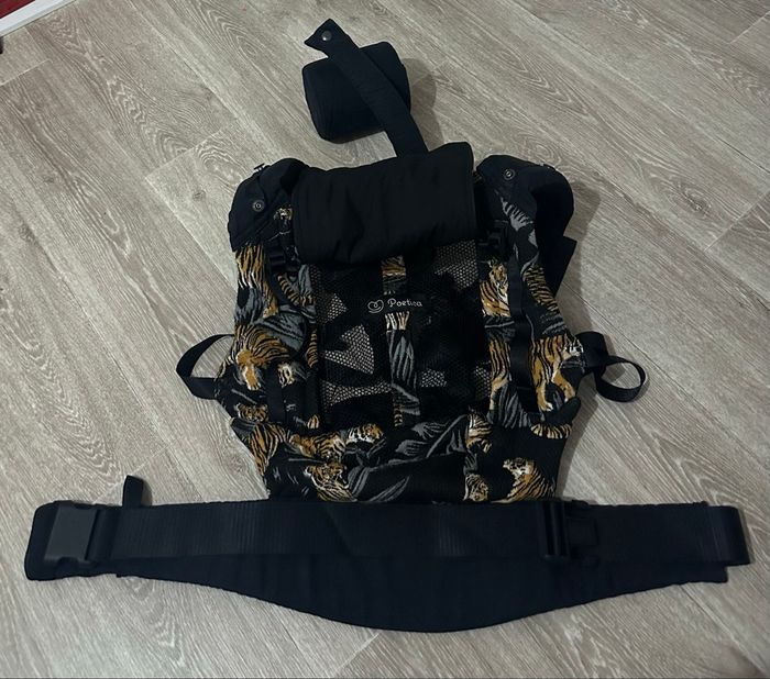 Porte bébé physiologique physiocarrier Love radius ( tigre) - photo numéro 3