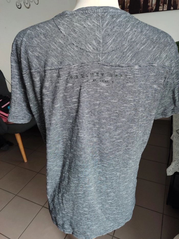 T shirt - photo numéro 2