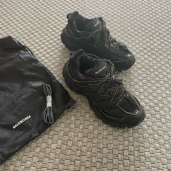 Balenciaga track