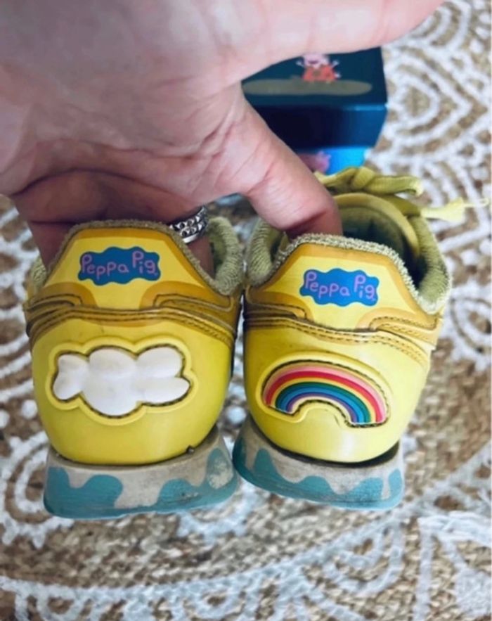 Basket Reebook peppa pig pointure 31 - photo numéro 3