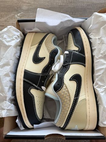 Air jordan 1 low beige Ivoire taille 42