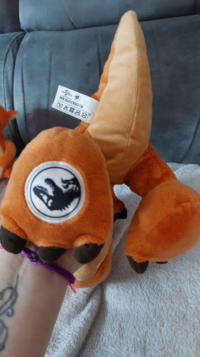 Peluche dinosaure jurassic world - photo numéro 3
