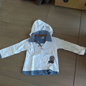 Tshirt chemise manches longues avec capuche