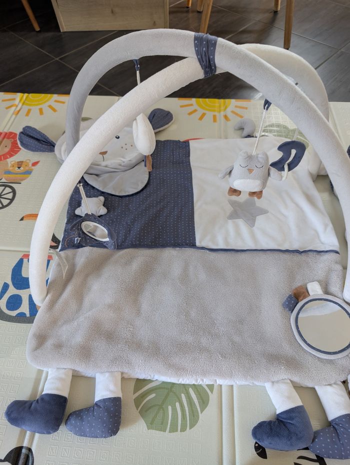 Lot SAUTHON MERLIN – Mobile musical, tapis d’éveil, tour de lit et accessoires bébé - photo numéro 5