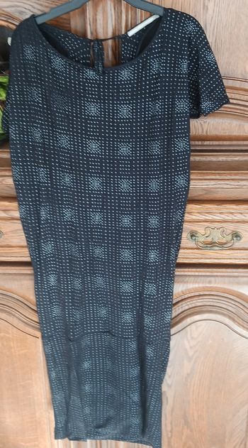 Robe décolleté dos taille 36