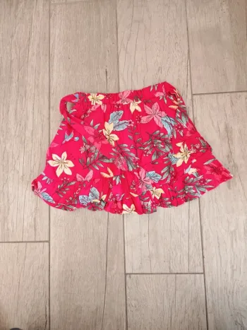Jupe d'été fushia et fleurs taille 3 ans