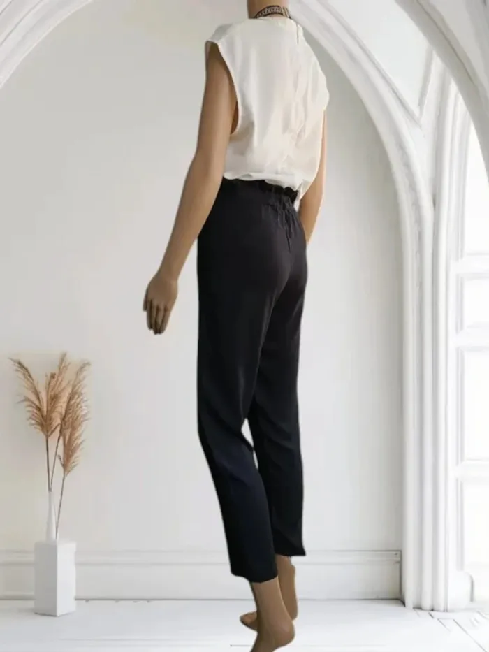 Combinaison sans manches M&W collection ,col ouvert,coupe fuselé ,taille mi-haute - photo numéro 6