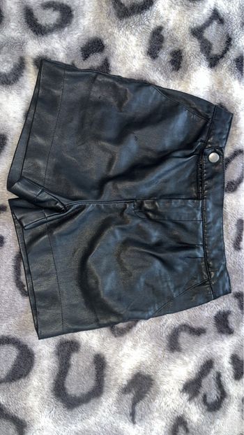 Short 8 ans 