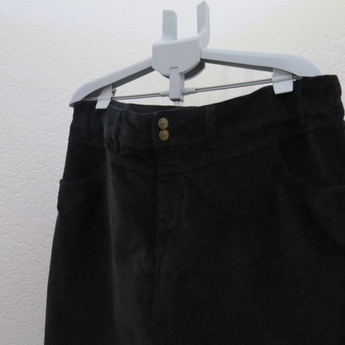 Jupe noire en velours côtelé – bpc Bonprix Collection - photo numéro 3