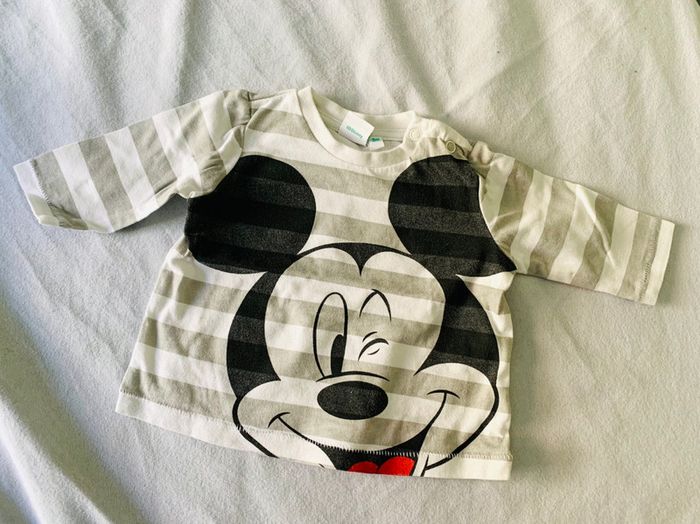 Tee shirt bébé garçon Mickey taille 3 mois