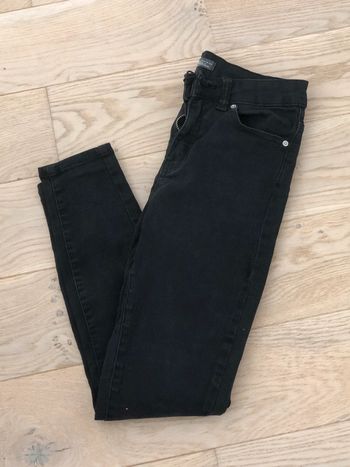 Pantalon noir taille 38