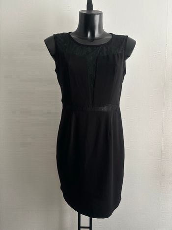 Robe noire neuve