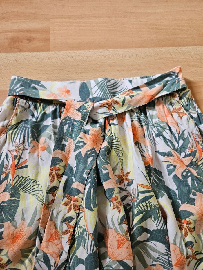 Jupe Gémo 7 ans - photo numéro 3