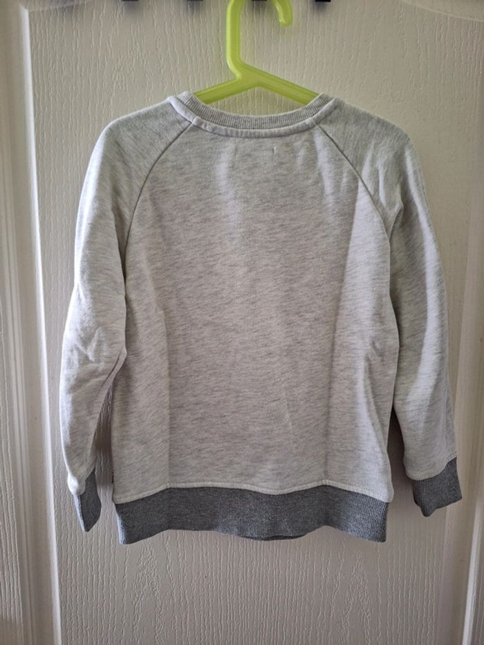 Sweat taille 6 ans - photo numéro 2