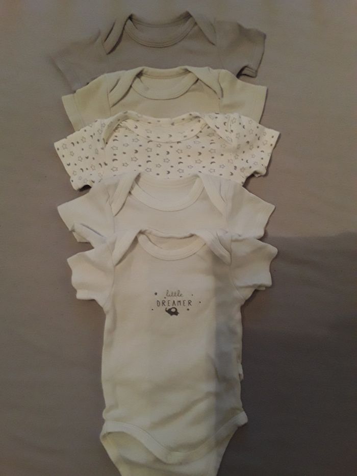 5 bodys 3 mois manches courtes